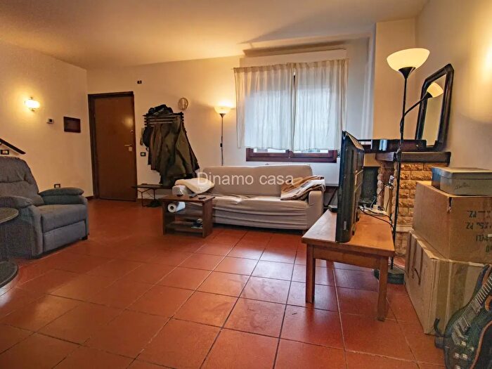 Appartamento con 5 locali in vendita in Via della Goraccia, Prato