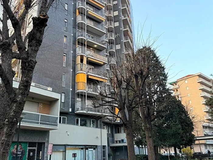 Appartamento quadrilocale in affitto in Via Onorato Vigliani, Torino