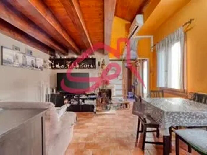 Appartamento bilocale in vendita in Via Perosi, Padova