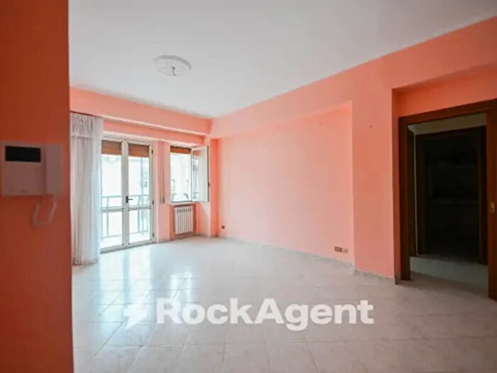Appartamento trilocale in vendita in Via Giovanni Paolo Parisio, Catanzaro