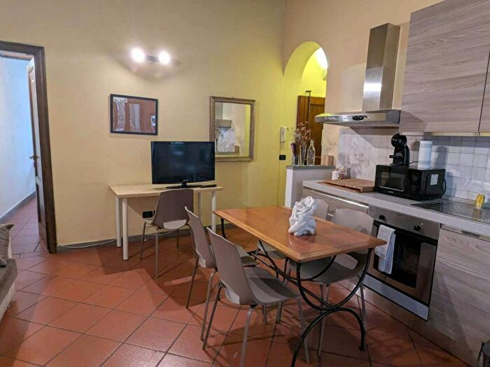 Casa trilocale in affitto in Via dellAgnolo, SantAmbrogio, Firenze