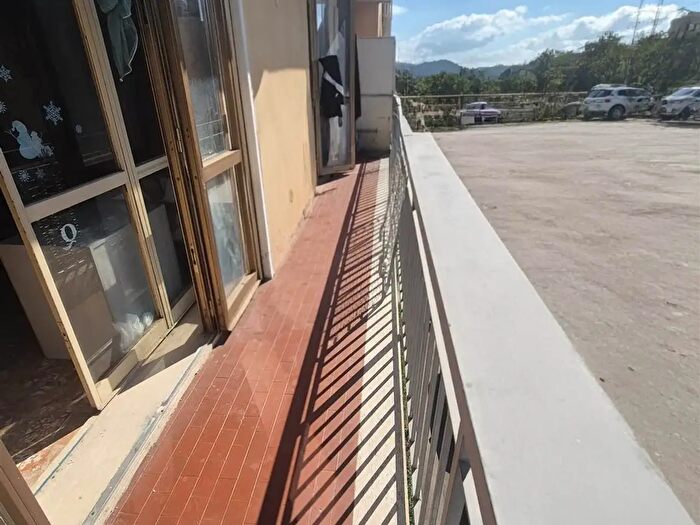 Appartamento quadrilocale in vendita in Piazza Boccaccio, Scandicci