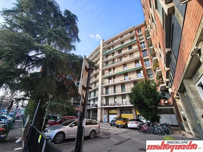 Appartamento quadrilocale in vendita in Via Barozzi, Bologna