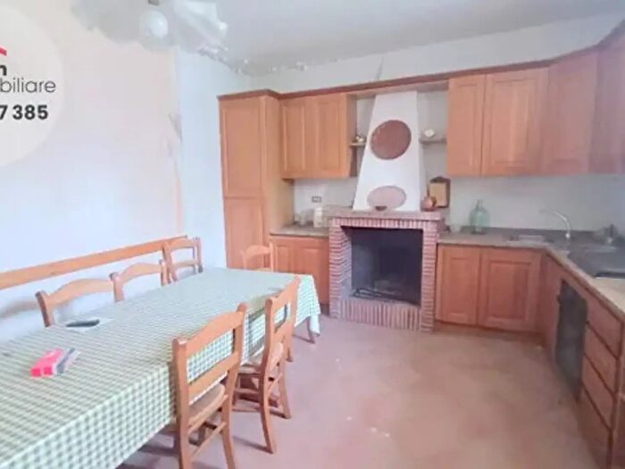 Casa con 6 locali in vendita in Via Villa Ospedale, Pizzoli