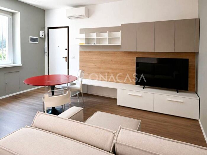 Appartamento monolocale in affitto in Via Felice Casati, Repubblica, Milano