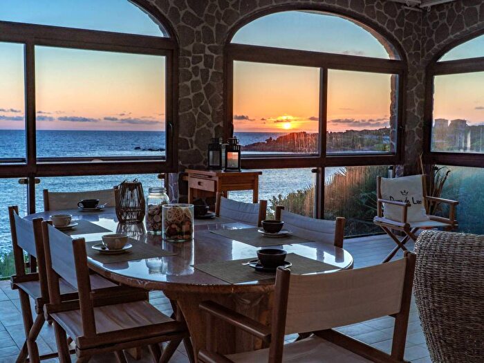 Appartamento quadrilocale in affitto in Viale Leonardo da Vinci, Centro, Portoscuso