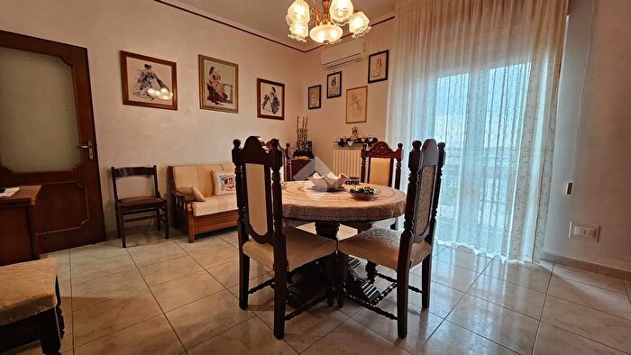 Appartamento trilocale in vendita in Via Umberto Giordano, Torremaggiore