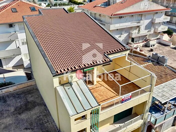 Appartamento quadrilocale in vendita in Via Giulio Verne, Ragusa