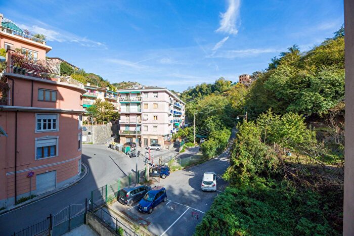 Appartamento con 6 locali in vendita in Corso Martinetti, Genova