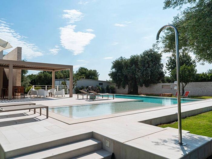 Appartamento trilocale in affitto in Corso Nazionale, Pezze di Greco Pozzo Faceto Montalbano, Fasano