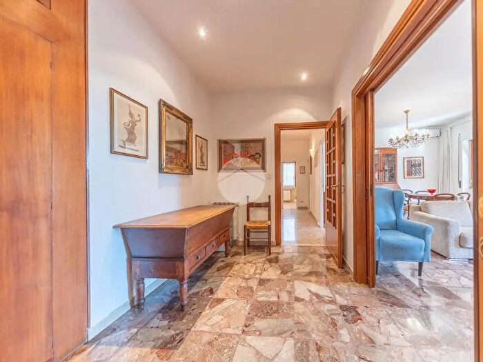 Appartamento quadrilocale in vendita in Via Giuseppe Valmarana, Roma