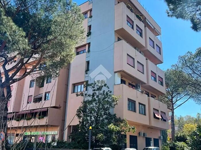 Appartamento bilocale in vendita in Via Alberto Ascari, Roma