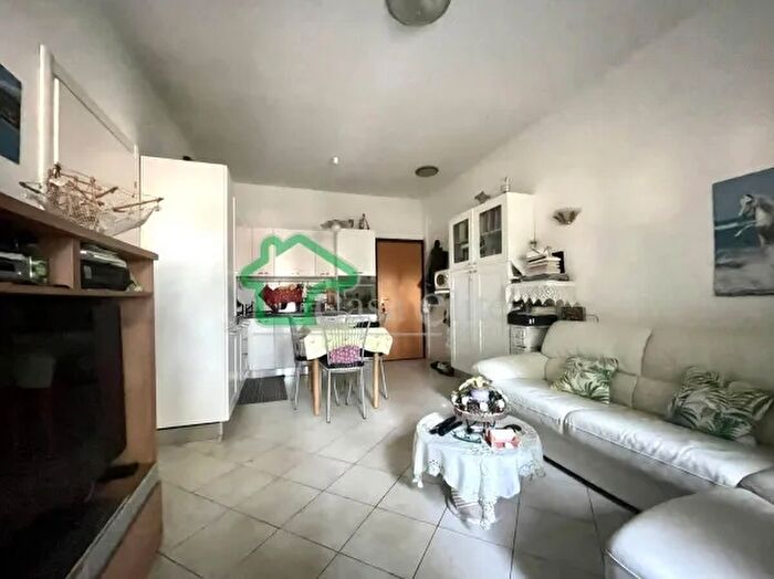 Appartamento trilocale in vendita in Via John Fitzgerald Kennedy, Lodi