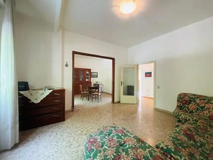 Appartamento trilocale in vendita in Via Tre Venezie, Terni