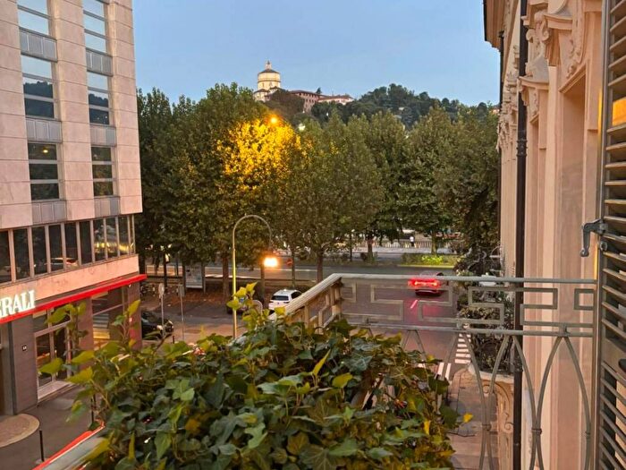 Appartamento bilocale in affitto in Via Giuseppe Mazzini, Via della Rocca, Torino