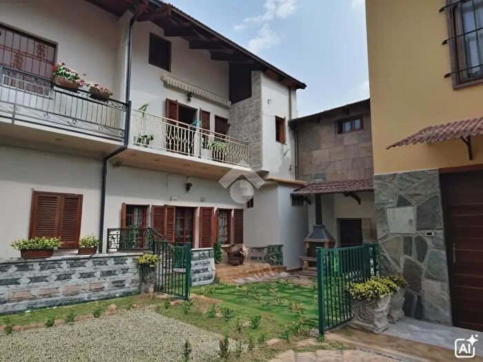 Casa bilocale in vendita in Via Vassallo Demilsie, Levone