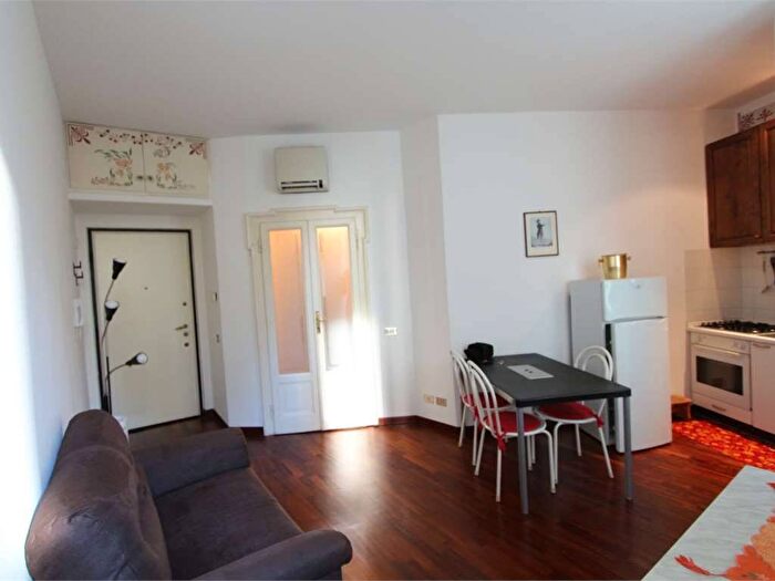Appartamento bilocale in affitto in via Giovanni Pascoli, Città Studi, Milano