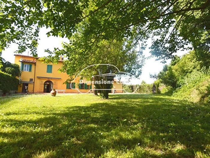 Casa con 6 locali in vendita in Pisa