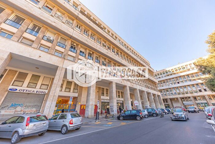 Appartamento quadrilocale in vendita in Piazza San Giovanni Bosco, Roma