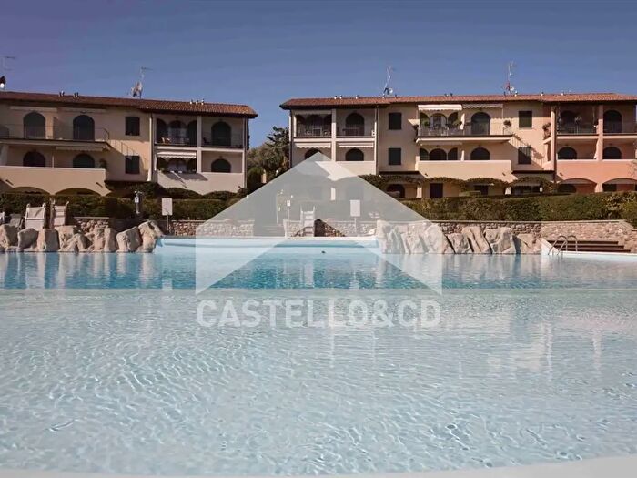 Appartamento bilocale in affitto in Via Don Francesco Mercanti, Polpenazze del Garda