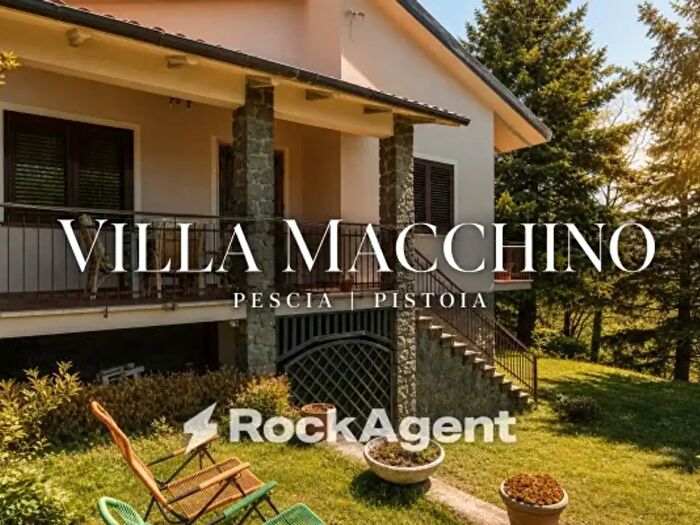 Casa trilocale in vendita in Strada Provinciale Mammianese, Pescia