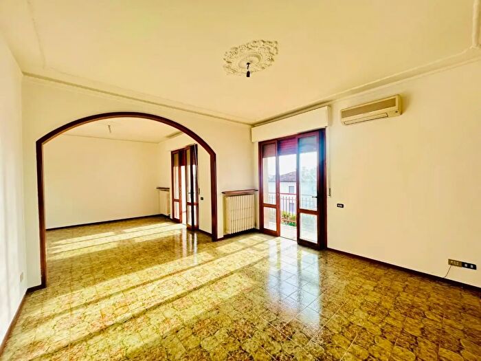 Appartamento con 5 locali in vendita in Iccolò Copernico, Vinci