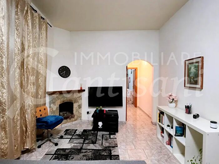 Appartamento trilocale in affitto in Via Vittorio Emanuele II, Firenze