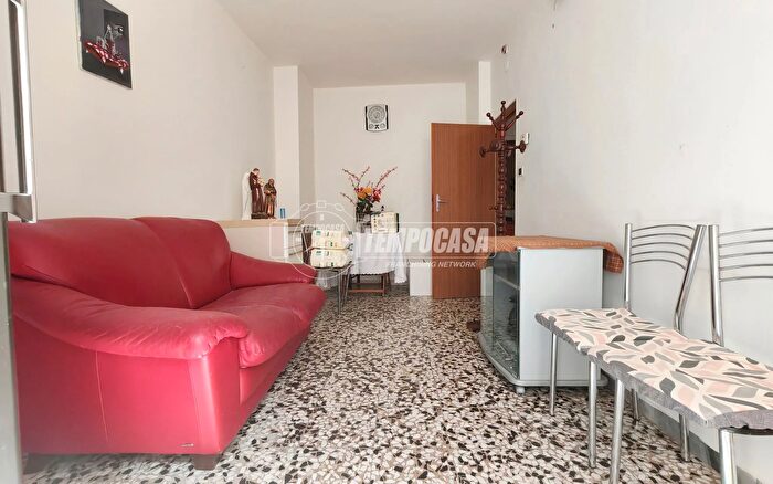Casa bilocale in vendita in Via Non Spunta, Gioia Del Colle
