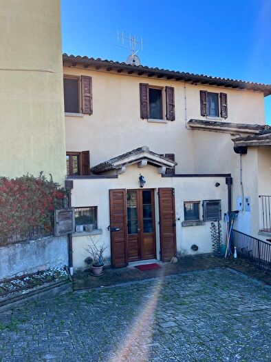 Casa con 5 locali in vendita in Via Aia Marcucci, Pennabilli