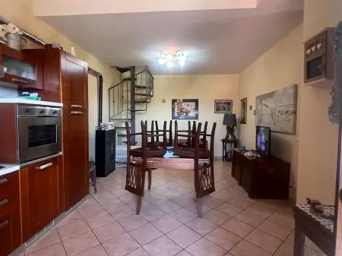 Appartamento trilocale in vendita in Via della Selce a, Cave