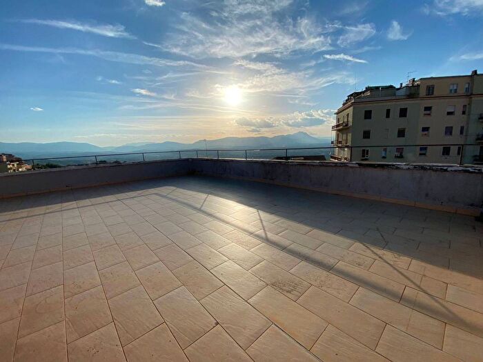 Appartamento trilocale in affitto in Via Silvino Olivieri, Chieti Città, Chieti