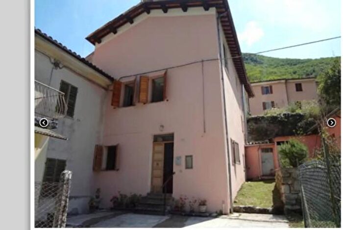 Appartamento con 5 locali in vendita in Roma, Sefro