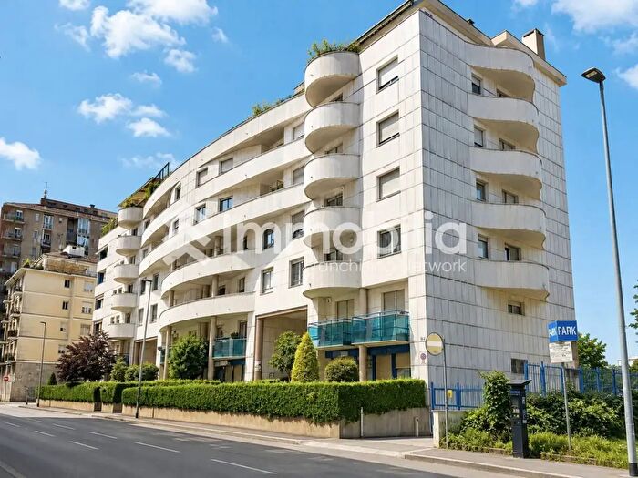 Appartamento con 5 locali in vendita in Via Ludovico Antonio Muratori, Torino