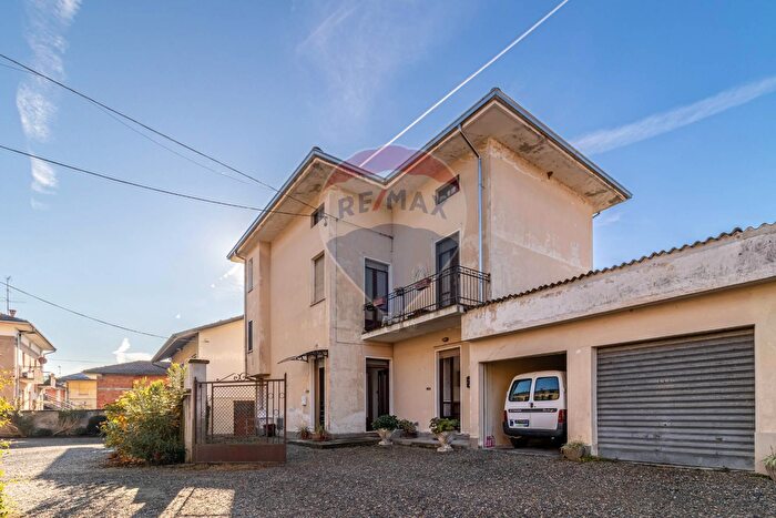 Casa con 6 locali in vendita in Sp, Massazza