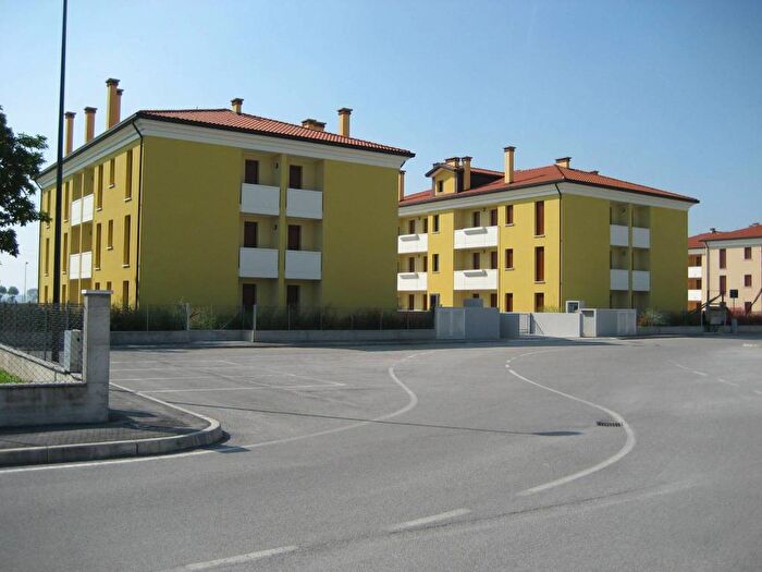 Appartamento bilocale in affitto in Via Enrico Berlinguer, Centro, Bosaro