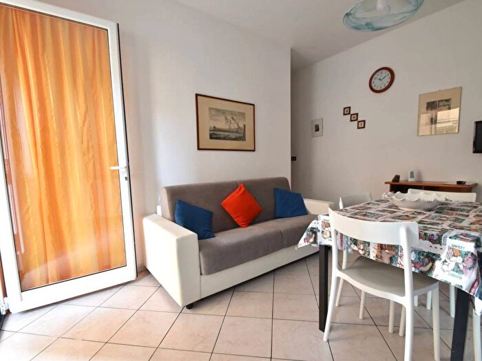 Appartamento bilocale in affitto in Via Aurelia, Centro, Loano