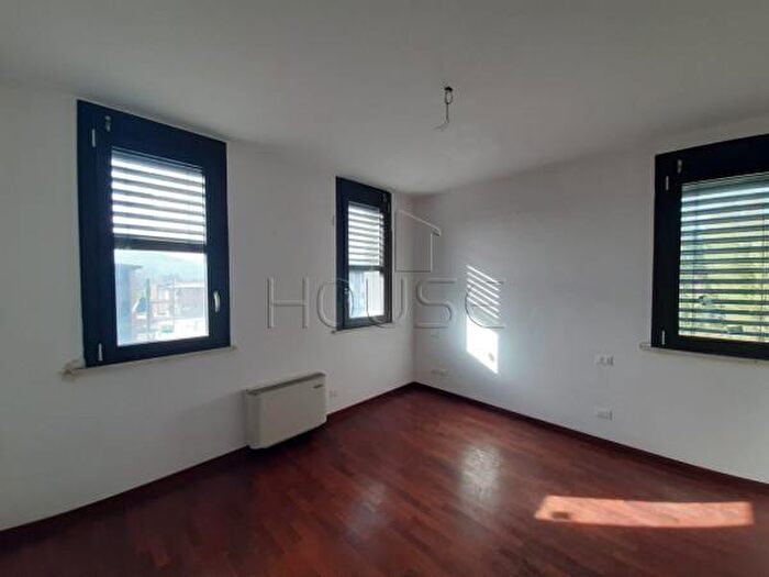 Appartamento trilocale in vendita in Via Cavour, Umbertide