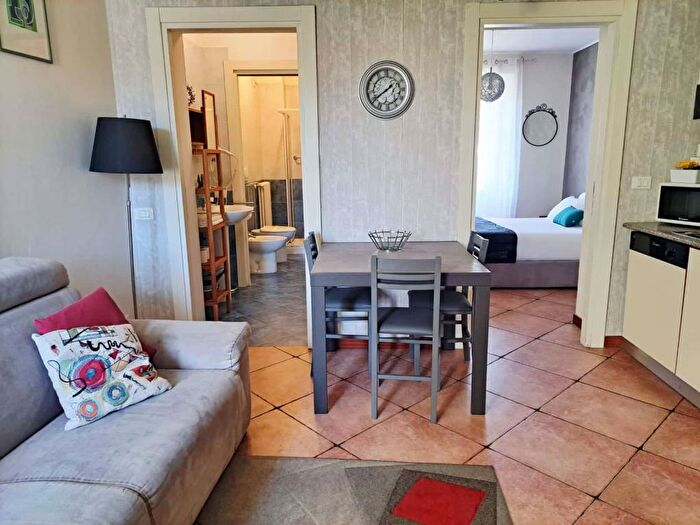 Appartamento bilocale in affitto in Via Pietro Boldoni, Centro Storico, Como