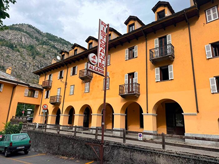 Appartamento bilocale in affitto in Via dei Bagni, Centro, Courmayeur
