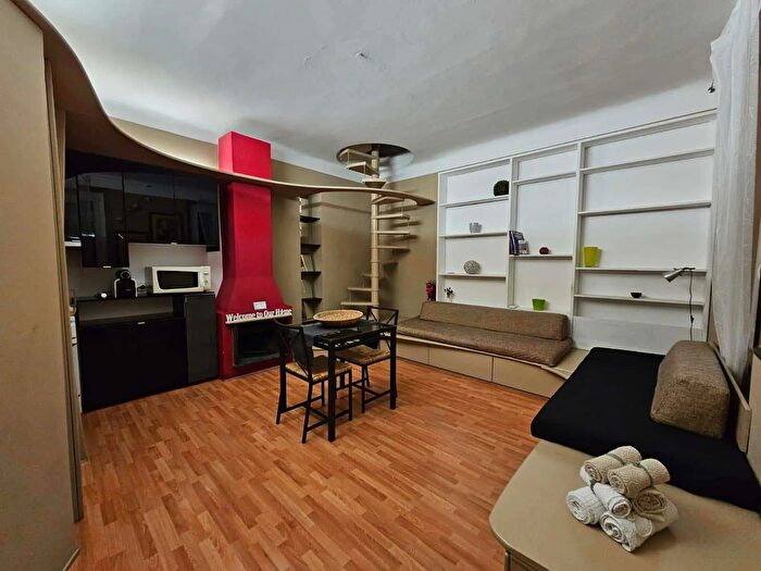 Appartamento monolocale in affitto in Via Friuli, Milano