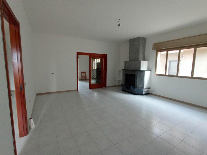 Appartamento con 6 locali in vendita in Vittoria