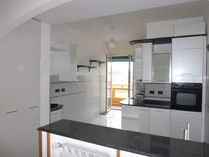 Appartamento con 5 locali in vendita in Via Parma R, Chiavari