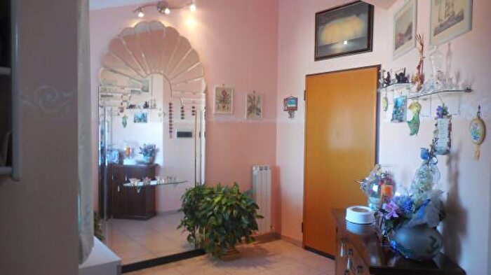 Appartamento bilocale in vendita in Via Roma, Mergo