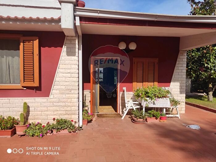 Casa trilocale in vendita in Via delle Mimose, Cassano Delle Murge