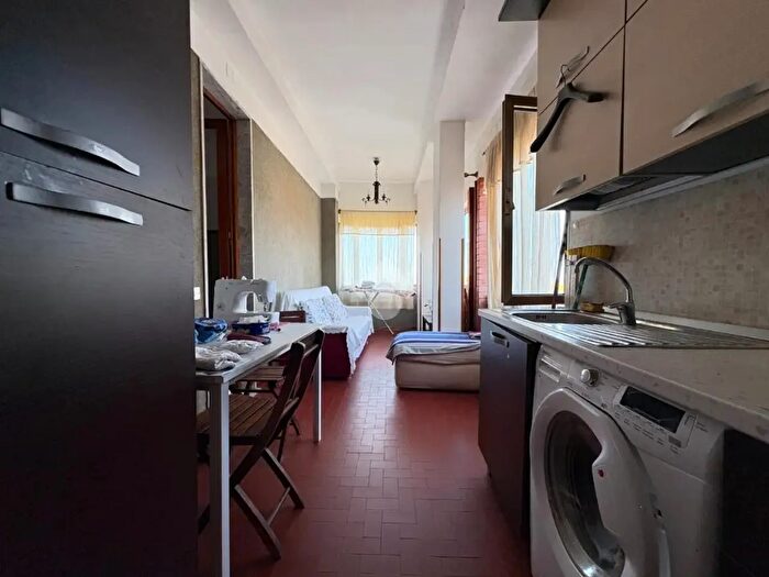 Appartamento quadrilocale in vendita in V Nerino Garbuio, Montignoso