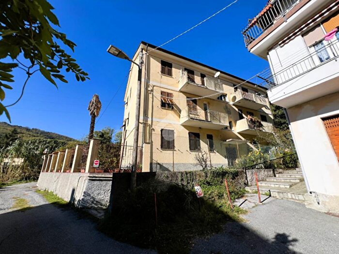 Appartamento quadrilocale in vendita in Papa Giovanni, Mignanego