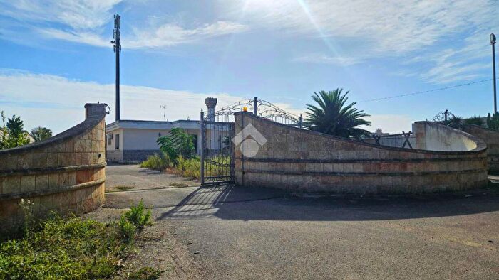 Casa con 5 locali in vendita in Via Suor Lucia, Nardo