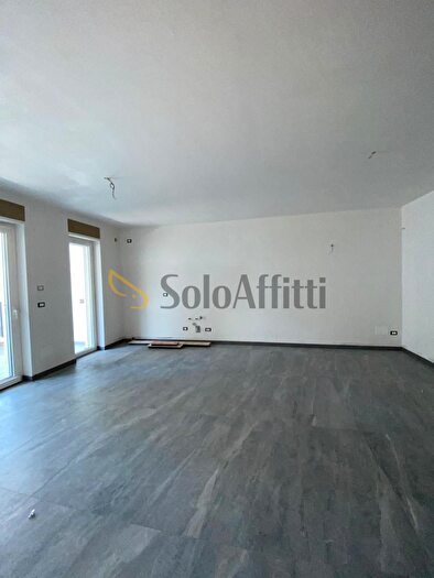 Appartamento trilocale in affitto in Barletta