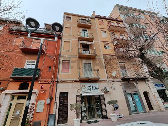 Appartamento con 6 locali in affitto in Piazza Armerina