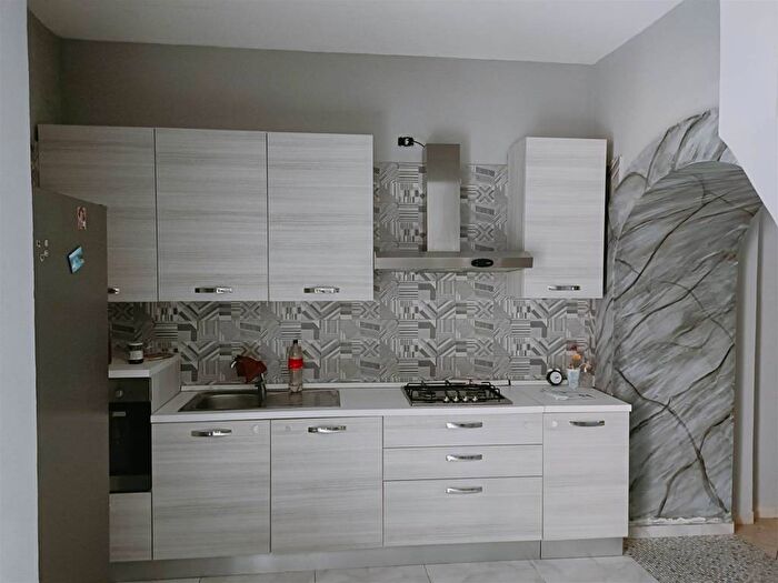 Appartamento trilocale in affitto in Oscato, Mercato San Severino